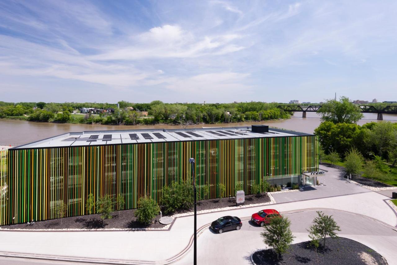 Mere Hotel Winnipeg Exterior photo