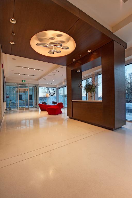 Mere Hotel Winnipeg Exterior photo